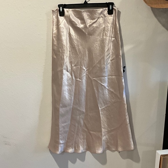 Y2K Babaton Light Cream A-Line Skirt - Picture 4 of 7